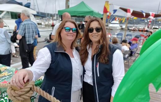 Fi and Suz Rock the Dock 