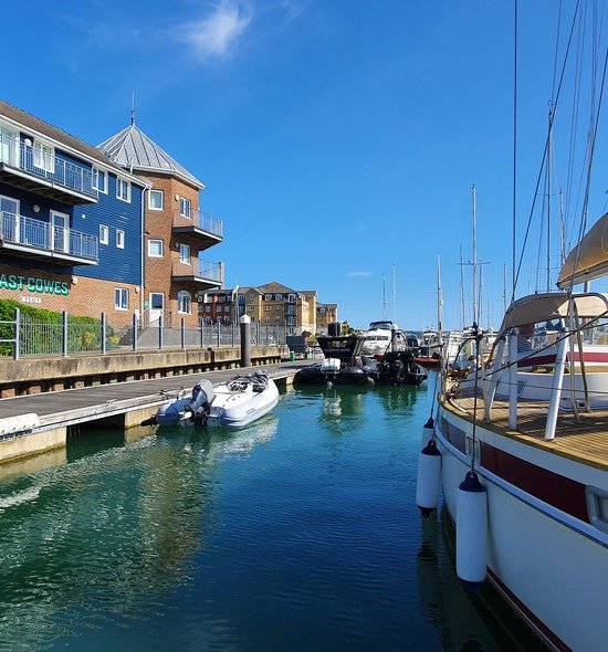 East Cowes Marina - get in touch